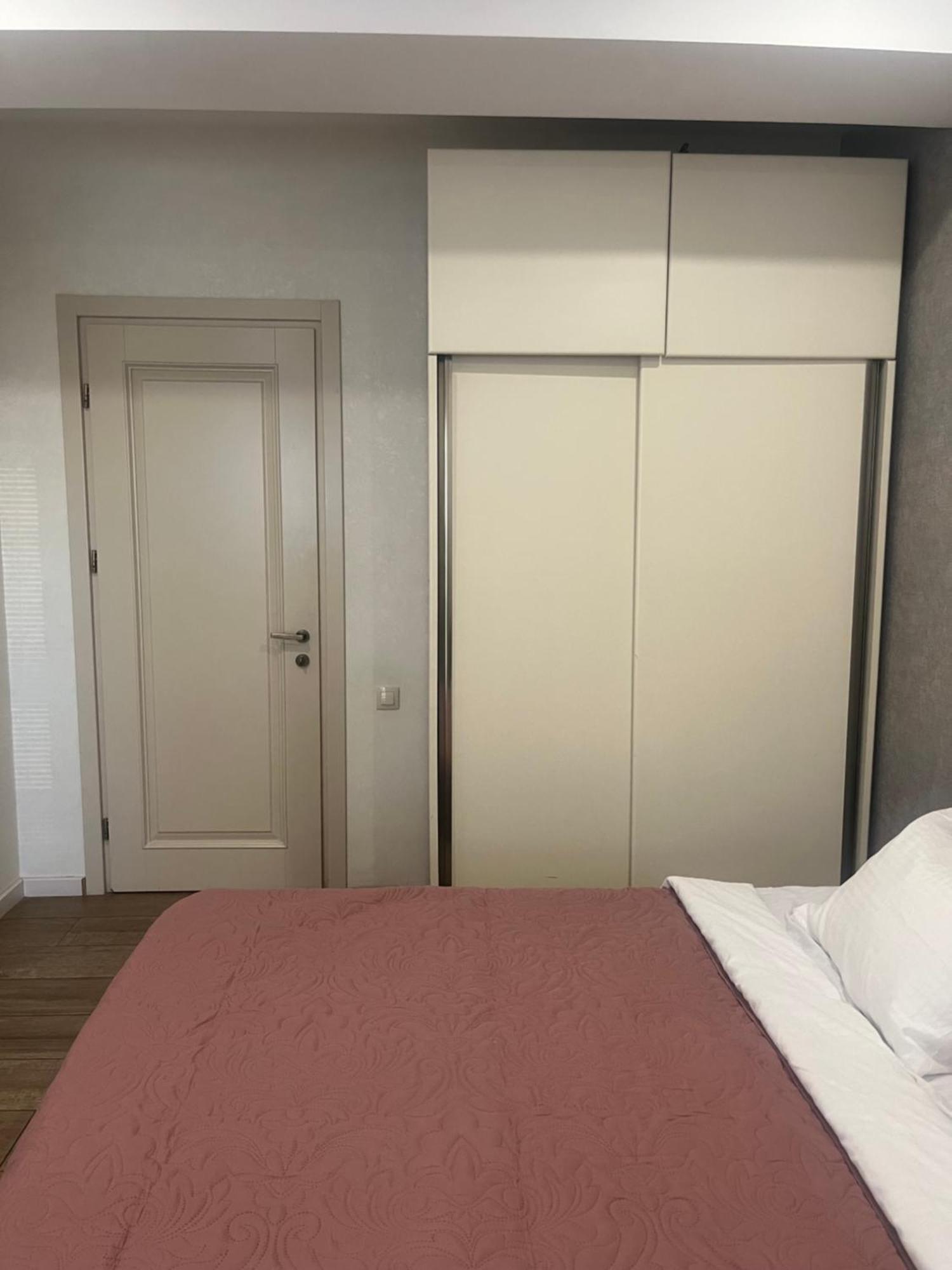 Panorama Khiliani Lägenhet Tbilisi Exteriör bild