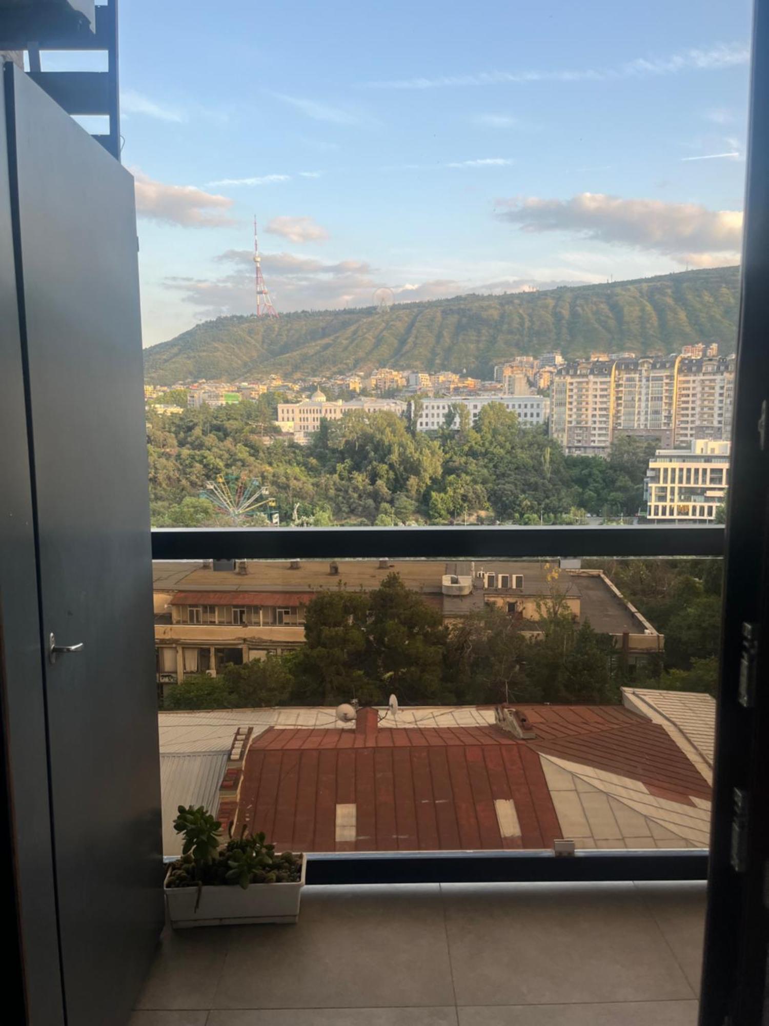 Panorama Khiliani Lägenhet Tbilisi Exteriör bild